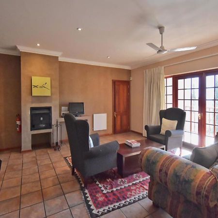 The Clarens Place Exteriér fotografie